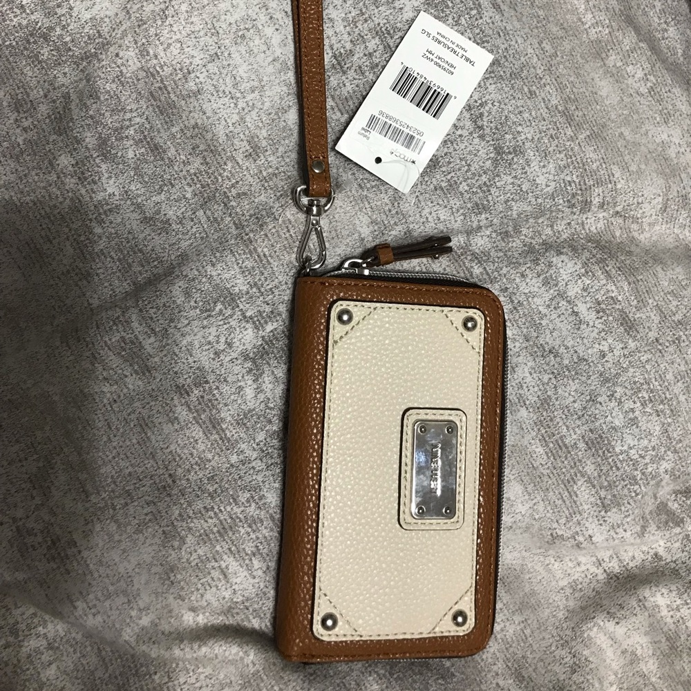 Nine West wallet